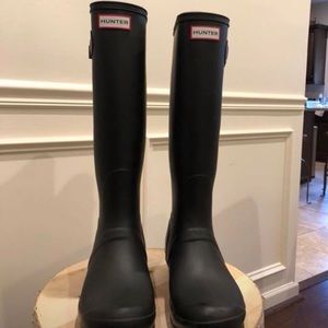 Women’s size 8 Hunter Rain Boots